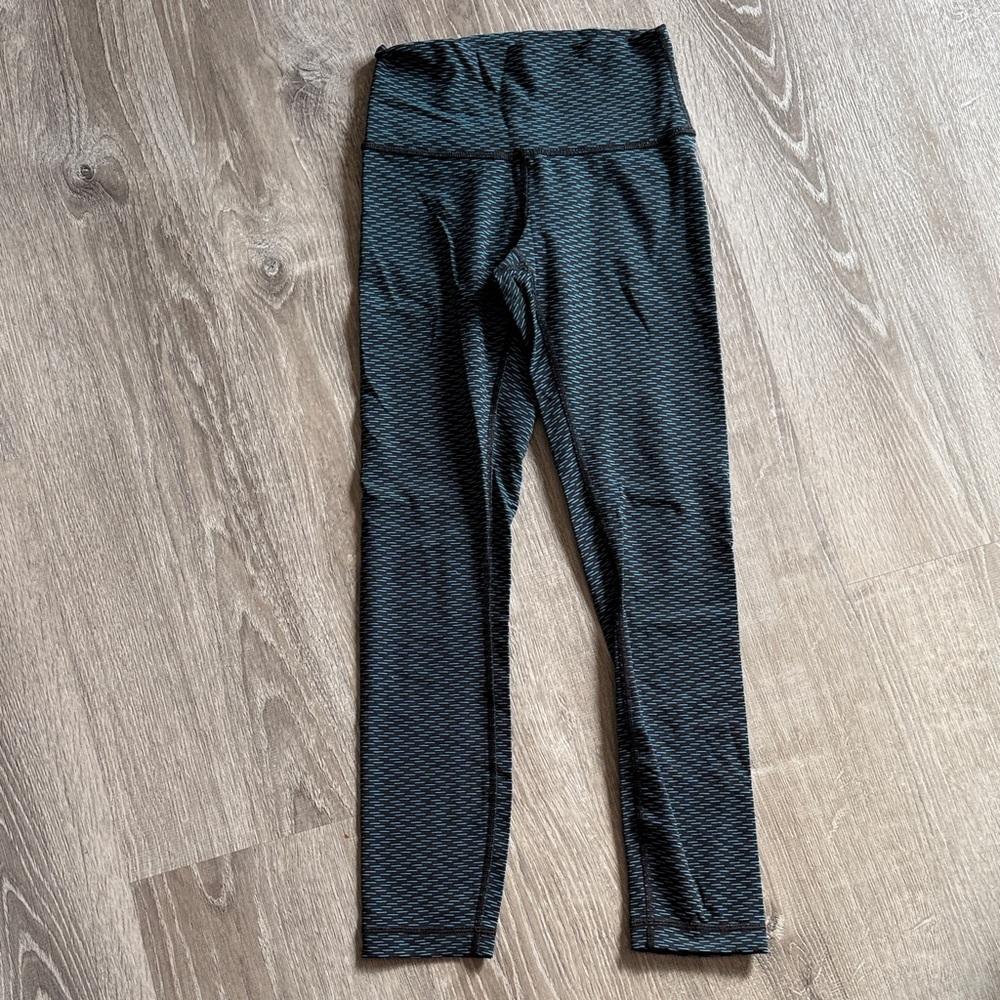 Lululemon Athletica Black and Teal Patterned Leggings